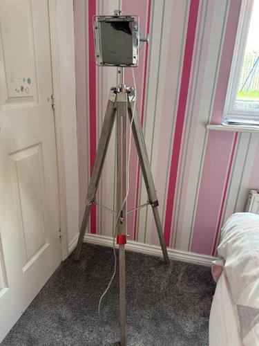 Industrial tripod floor - industrial,