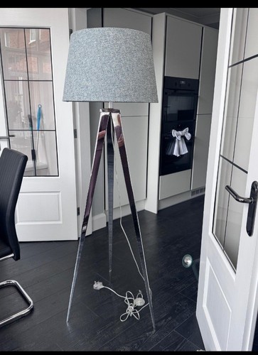 Tripod base floor lamp - base, grey