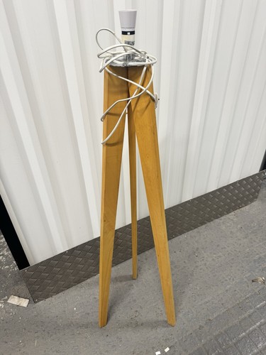 Retro used wooden tripod - retro, floor